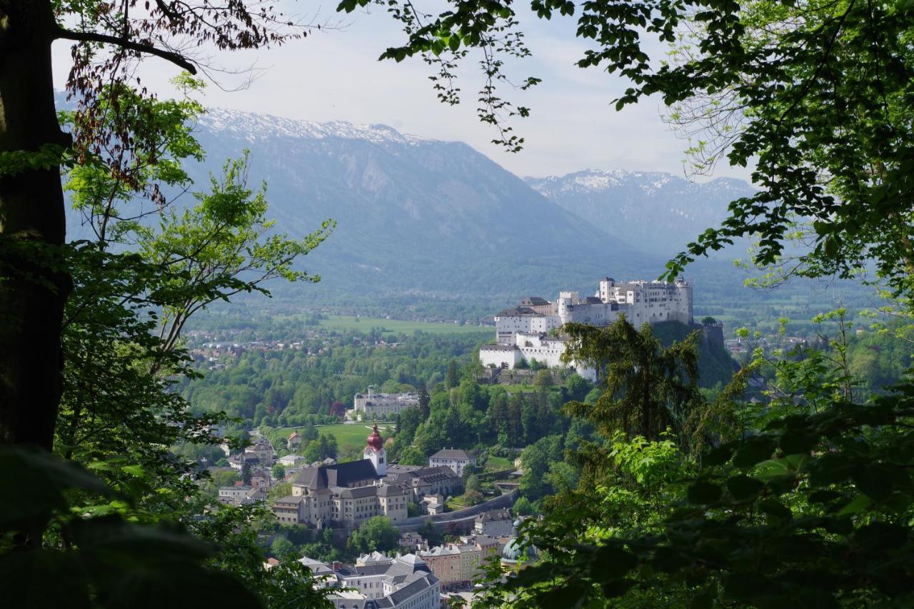 Sishaus - View At Mozarts Hostel Salzburg Exterior photo